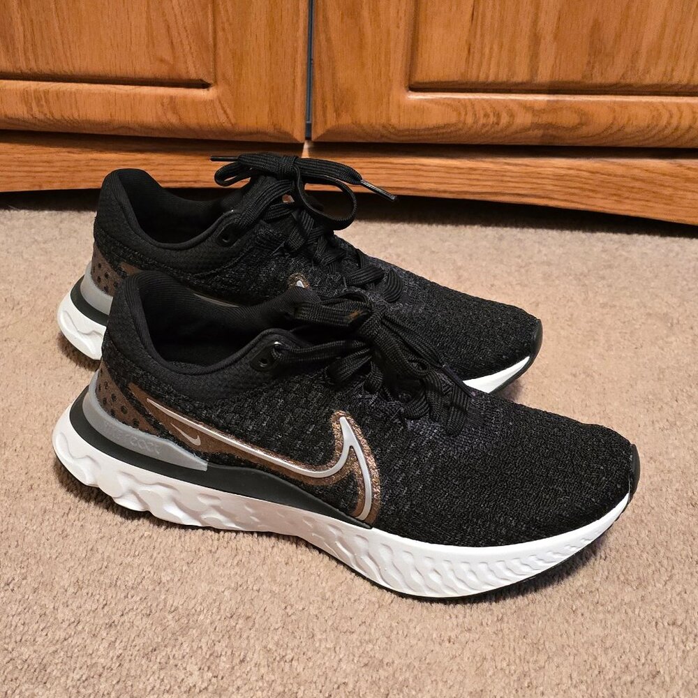 Nike React Infinity Run Flyknit Running Shoes Women's size 9